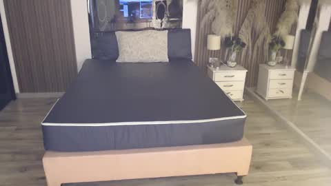 SAM MANSON online show from March 2, 12:12 pm