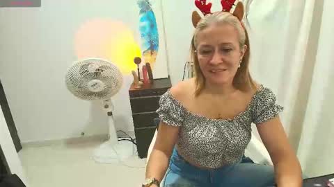 Samanta Stone online show from December 22, 8:12 pm