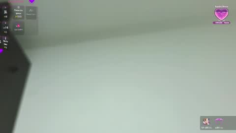 S A M A N T A   online show from September 12, 5:30 am