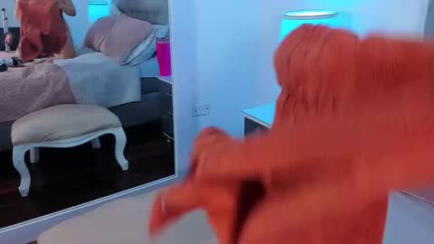 Samantha Vega online show from March 9, 9:29 pm