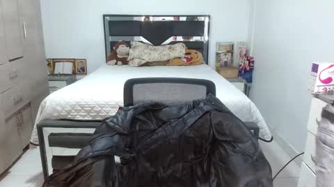 samantha singh1 online show from March 10, 3:21 am