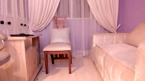 samantha_thompsoon online show from November 11, 11:13 pm