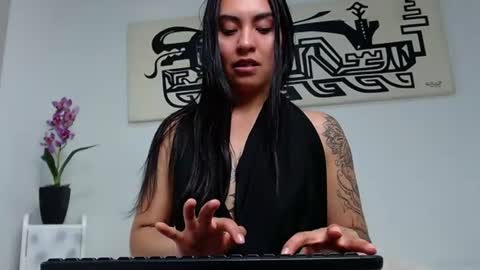 samantha_vaker online show from June 13, 8:50 pm
