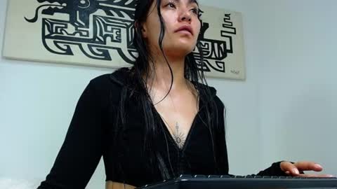samantha_vaker online show from June 15, 2:34 am