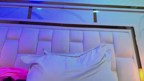 samanthaa_sm online show from March 11, 1:03 pm