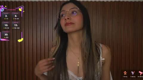 SAMANTHA ECHEVERRY online show from June 7, 7:10 pm