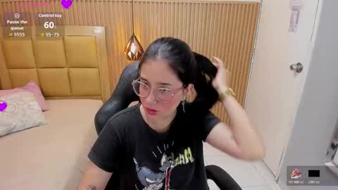   online show from February 18, 12:48 pm