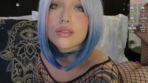 IGSamanthaGrant 10 online show from July 28, 9:25 pm