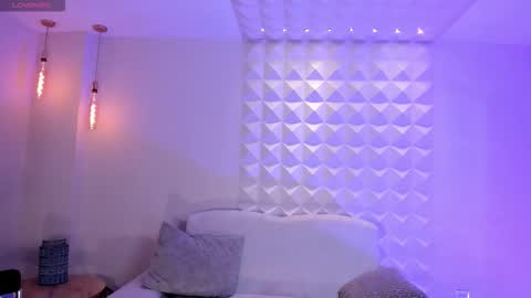 Samantha Klein online show from March 14, 7:37 pm