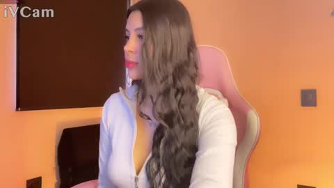 Snapshot of samara_lam chatting on January 23, 7:18 pm Sammy  online show from January 23, 7:18 pm