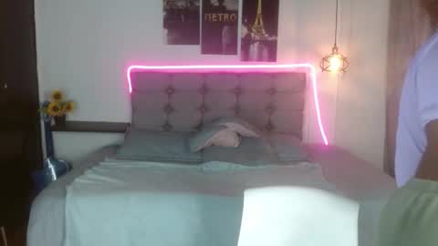 Snapshot of samara_roxx chatting on October 18, 2:58 am samara_roxx online show from October 18, 2:58 am