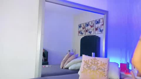 Samara Warren online show from December 5, 3:13 pm