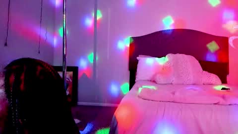 Yaya online show from October 23, 3:12 am