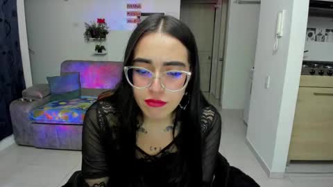 SARA online show from February 19, 2:44 am