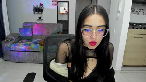 SARA online show from February 17, 1:38 am