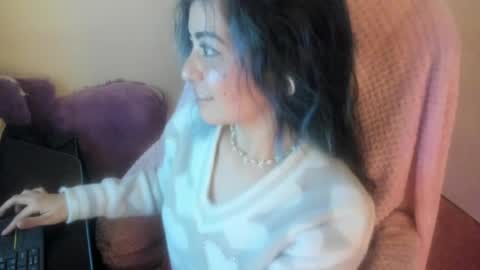   online show from May 2, 9:12 am