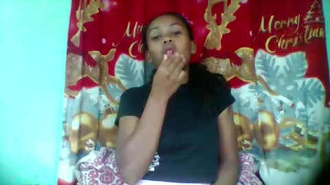 sandra1253099 online show from October 13, 7:33 am