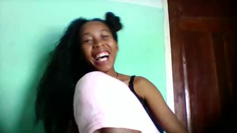 sandra1253099 online show from April 30, 6:35 pm