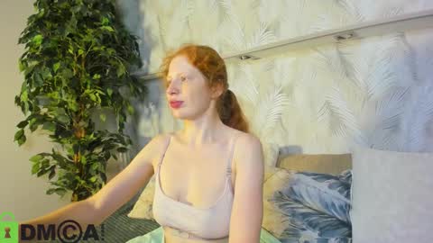 Snapshot of sandra__wilson chatting on October 14, 1:30 am Sandra online show from October 14, 1:30 am
