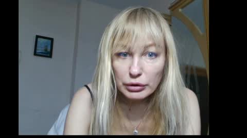 Sandra online show from April 11, 10:52 am