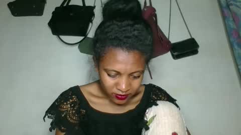 Snapshot of sanelie09 chatting on November 1, 8:24 pm sanelie09 online show from November 1, 8:24 pm