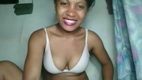 sanelie09 online show from November 3, 8:35 pm