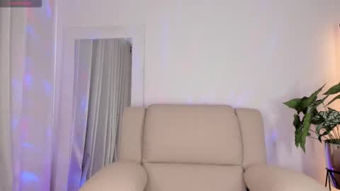 steph online show from February 18, 10:31 pm