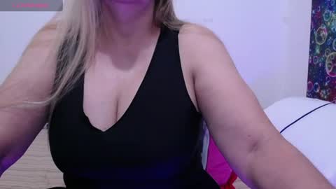 sara online show from July 11, 2:17 pm