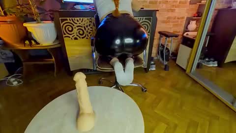 sara  foxy online show from March 6, 3:56 am