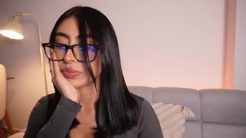 Sara  online show from February 3, 2:53 am