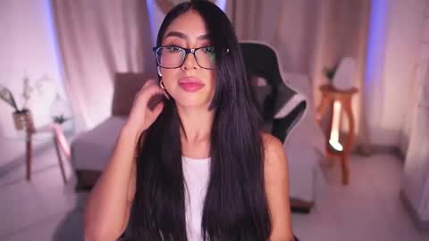 Sara  online show from February 11, 12:36 pm