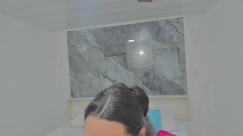 Snapshot of sara_allenx chatting on January 22, 11:34 am sara allenx online show from January 22, 11:34 am