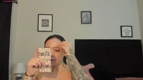 sara_b11 online show from July 20, 6:08 pm