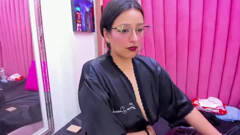 sara_honny online show from March 12, 5:32 am