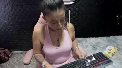 no limits sarah online show from November 4, 12:32 pm