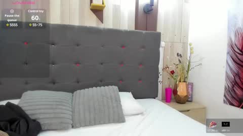 Sara online show from February 8, 8:10 pm