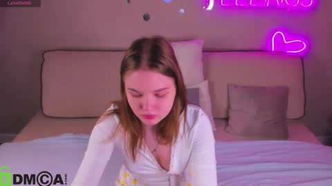 Sara online show from March 15, 2:02 am