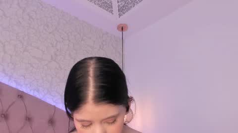 Sara  online show from June 27, 7:09 pm