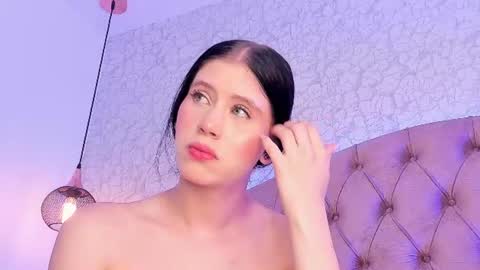 Sara  online show from July 12, 7:04 pm