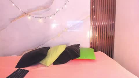 SARAHGIL online show from July 14, 7:18 pm