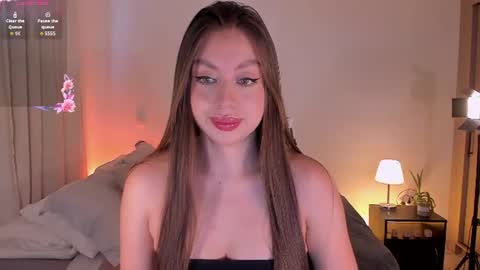 sara cavali online show from July 26, 8:05 pm