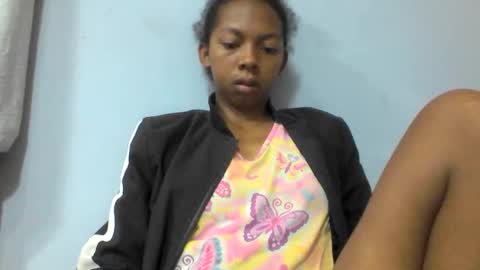 sarah146341 online show from December 20, 7:01 am