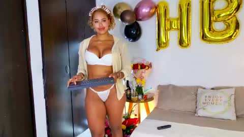 sarah  cinnamon online show from June 17, 5:58 pm