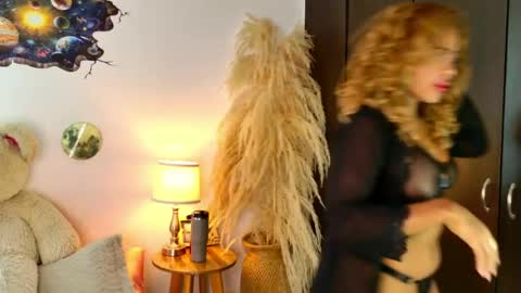sarah  cinnamon online show from July 26, 1:19 pm