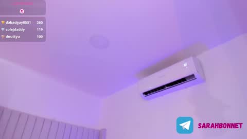 Sarah Bonneth online show from September 18, 2:37 pm