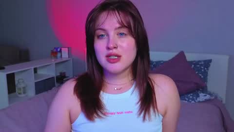 Sarah online show from June 18, 2:57 am