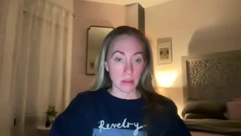 Sarah online show from May 11, 5:42 am