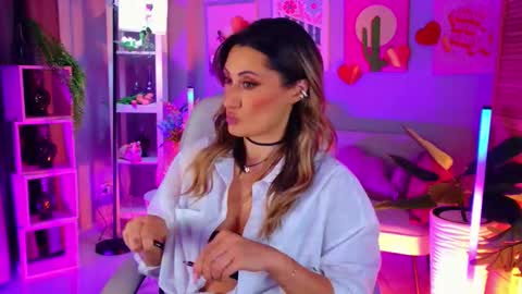 Divine Sarah NONUDE model online show from March 15, 2:52 pm