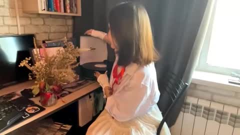 Sarah online show from March 15, 11:51 pm