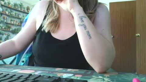 Sarah online show from July 21, 9:37 pm